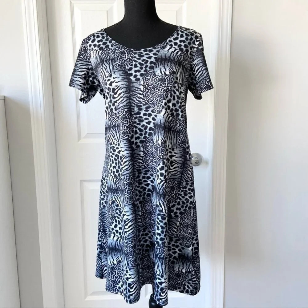 Julia Divina Leopard  Short Sleeve Stretchy Dress